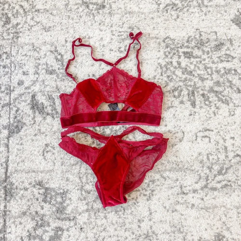ASOS Emma velvet lace bandeau halter bra pant
